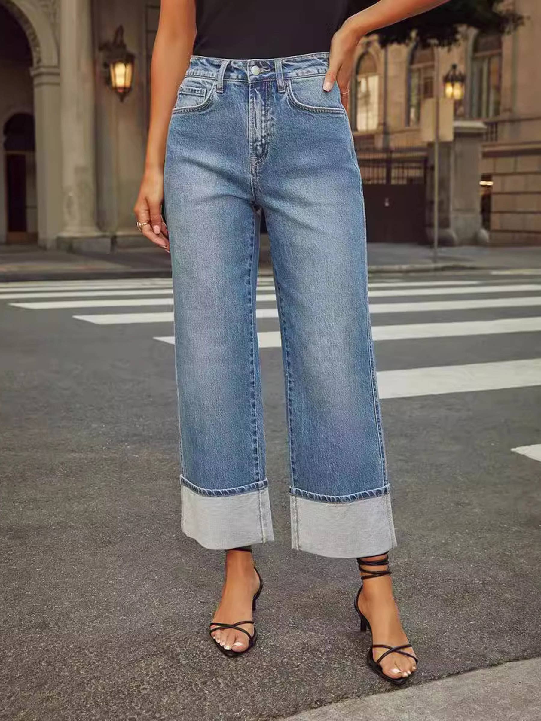 Loose Rolled Edge Cropped Jeans: Blue / L