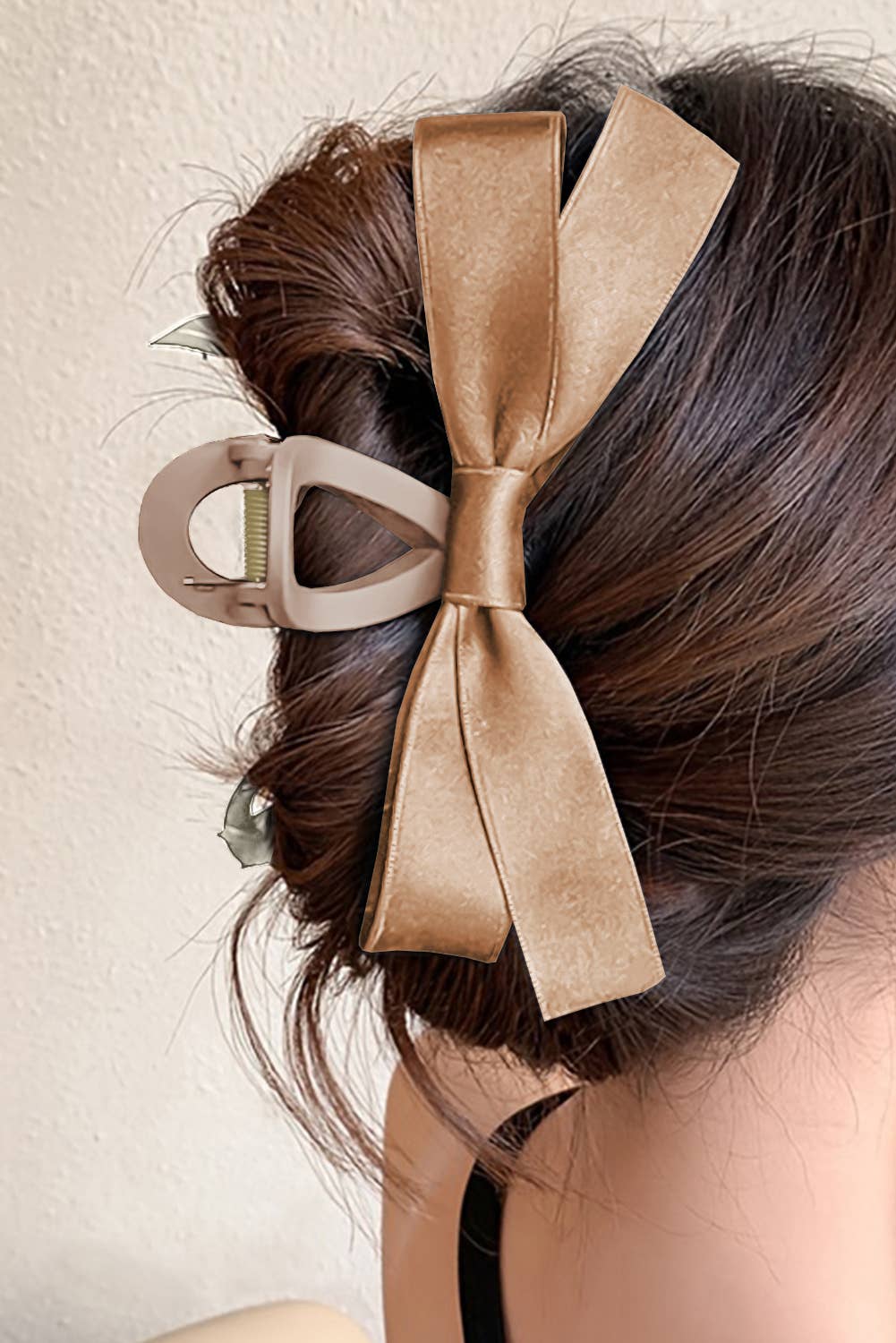 Black Bow Decor Large Hair Claw Clip: Black / Plastic / ONE SIZE