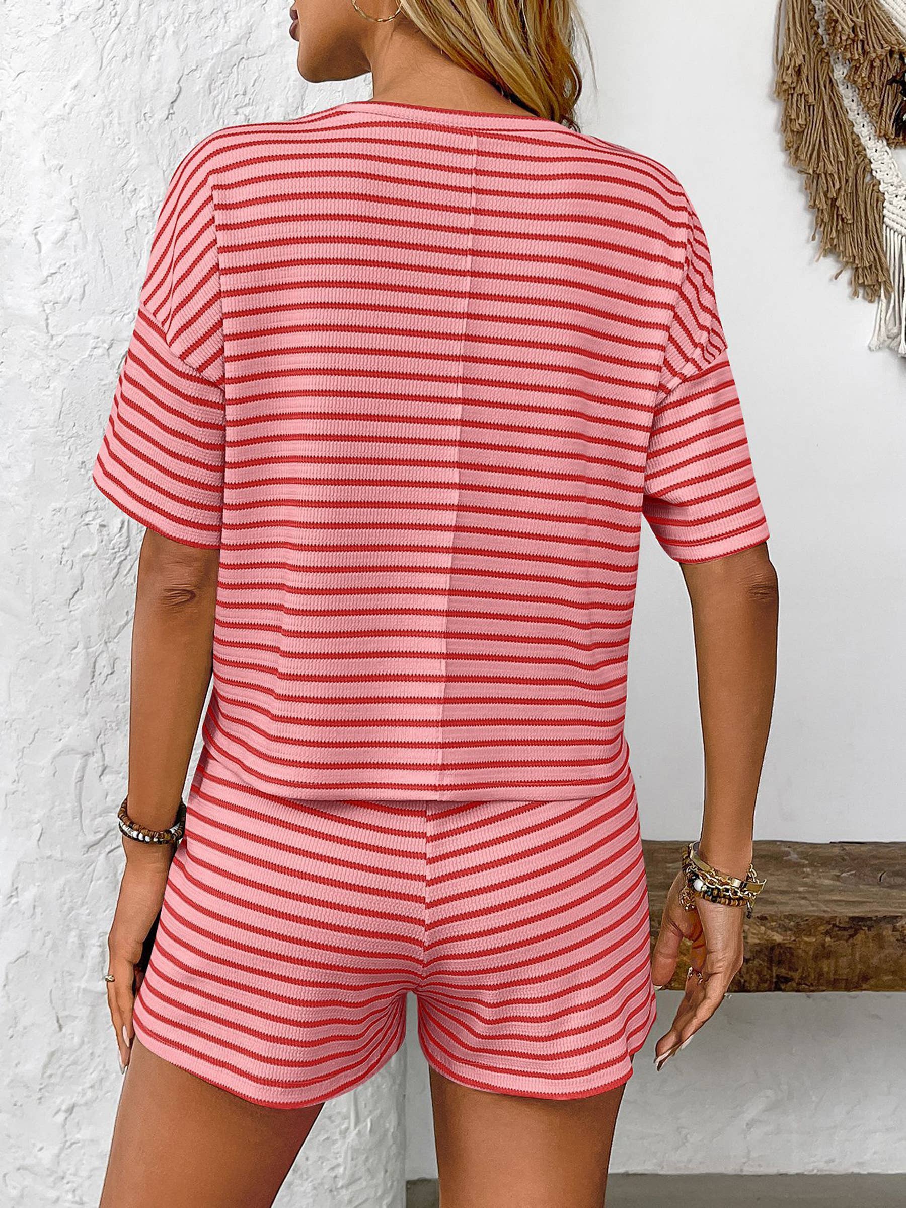 Knitted Striped Fashionable Casual Shorts Set: Pink
